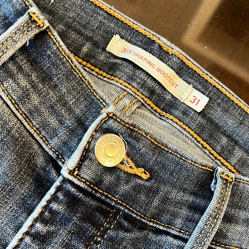 Levi’s Bootcut Jeans